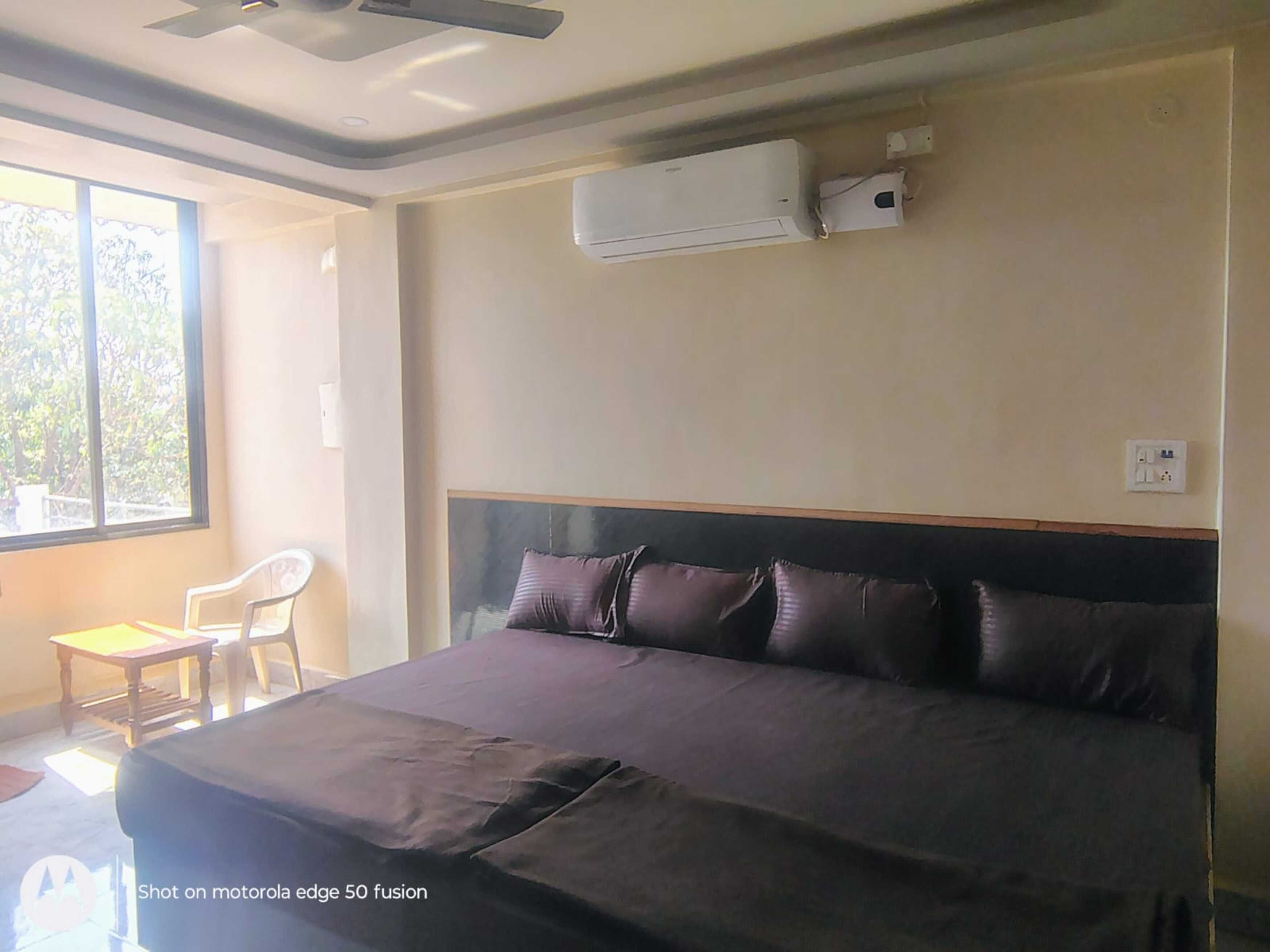 Neljän hengen huone