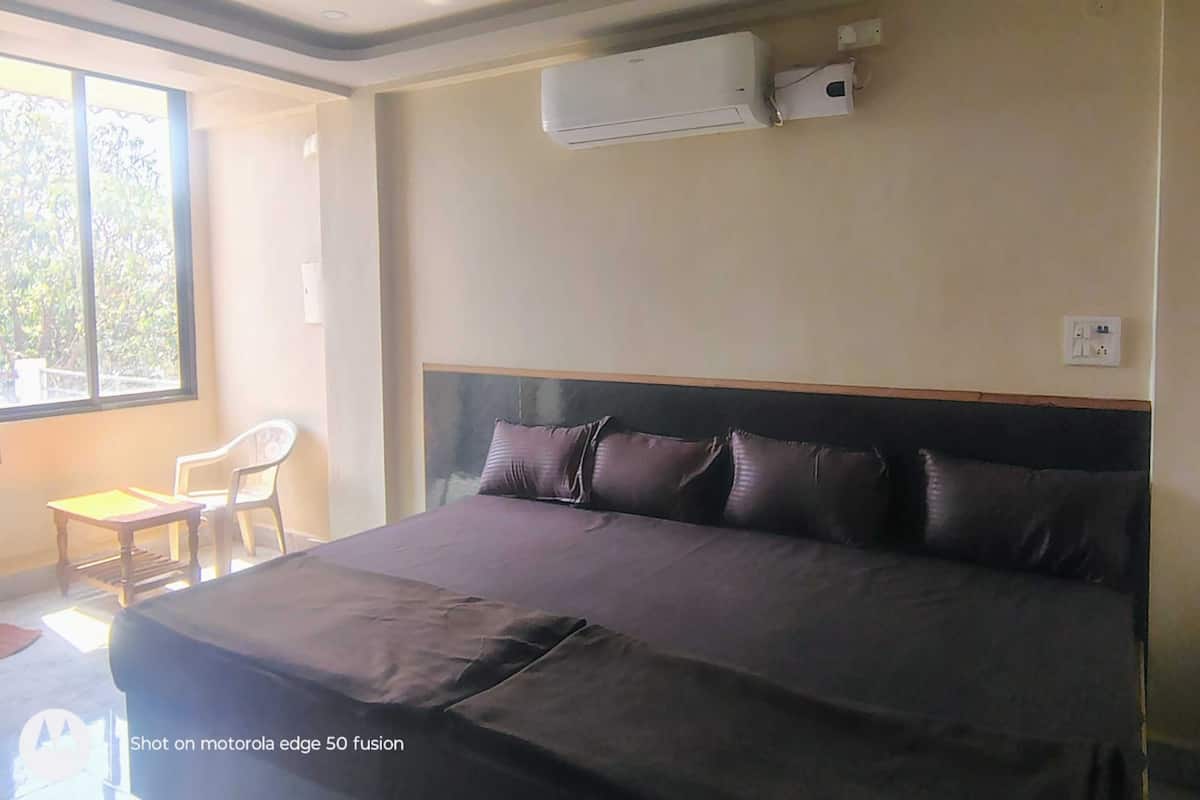 Neljän hengen huone