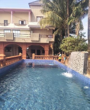 Pool. Shivsagar Tourist Stay Kunkeshwar