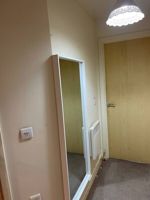 Interior - Casa Centro 2Bed Apartment with  FastWiFi & Free parking (West Midlands)