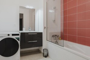 Hair dryer, towels