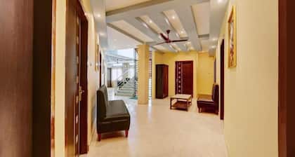 Hotel Jacs Inn