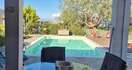 Seaside studio in Greece with SPA and swimming pool 50 metres from the sea