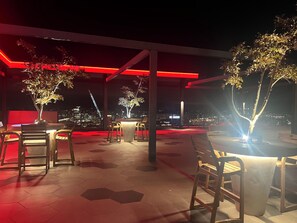 Outdoor dining -  Valley -shared apartment (Fortitude Valley)