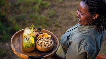 Lều Cao cấp | Thức ăn và đồ uống