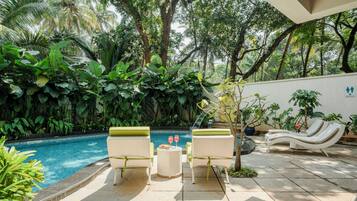 Apartment, 2 Bedrooms, Kitchenette, Beachside | Pool