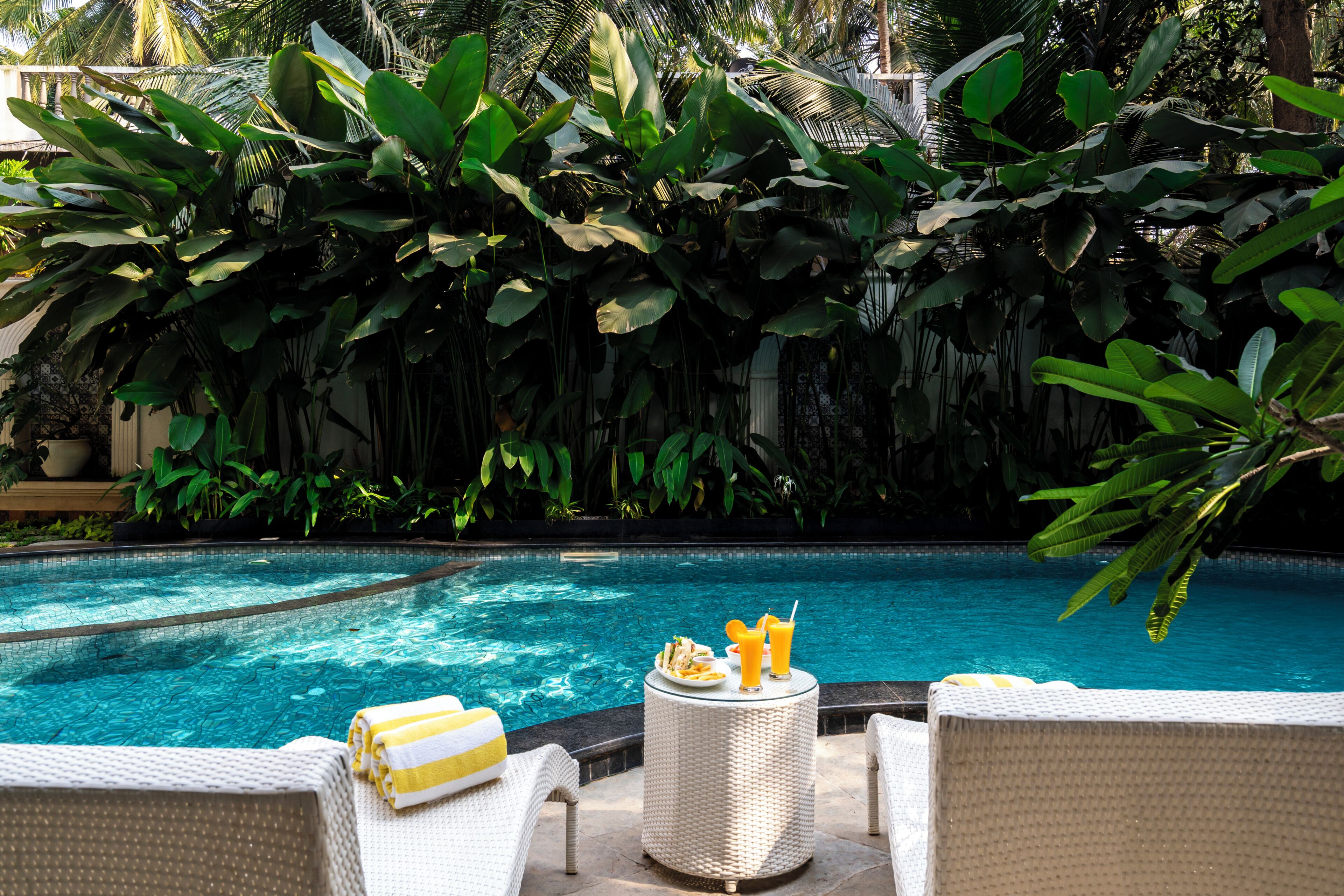 Apartamento, 2 quartos, cozinha americana, ao lado da praia | Piscina