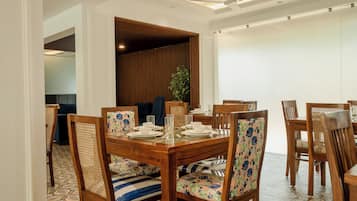 Apartment, 2 Schlafzimmer, Kochnische, am Strand | Speisen