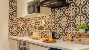 Apartment, 2 Bedrooms, Kitchenette, Beachside | Private kitchen