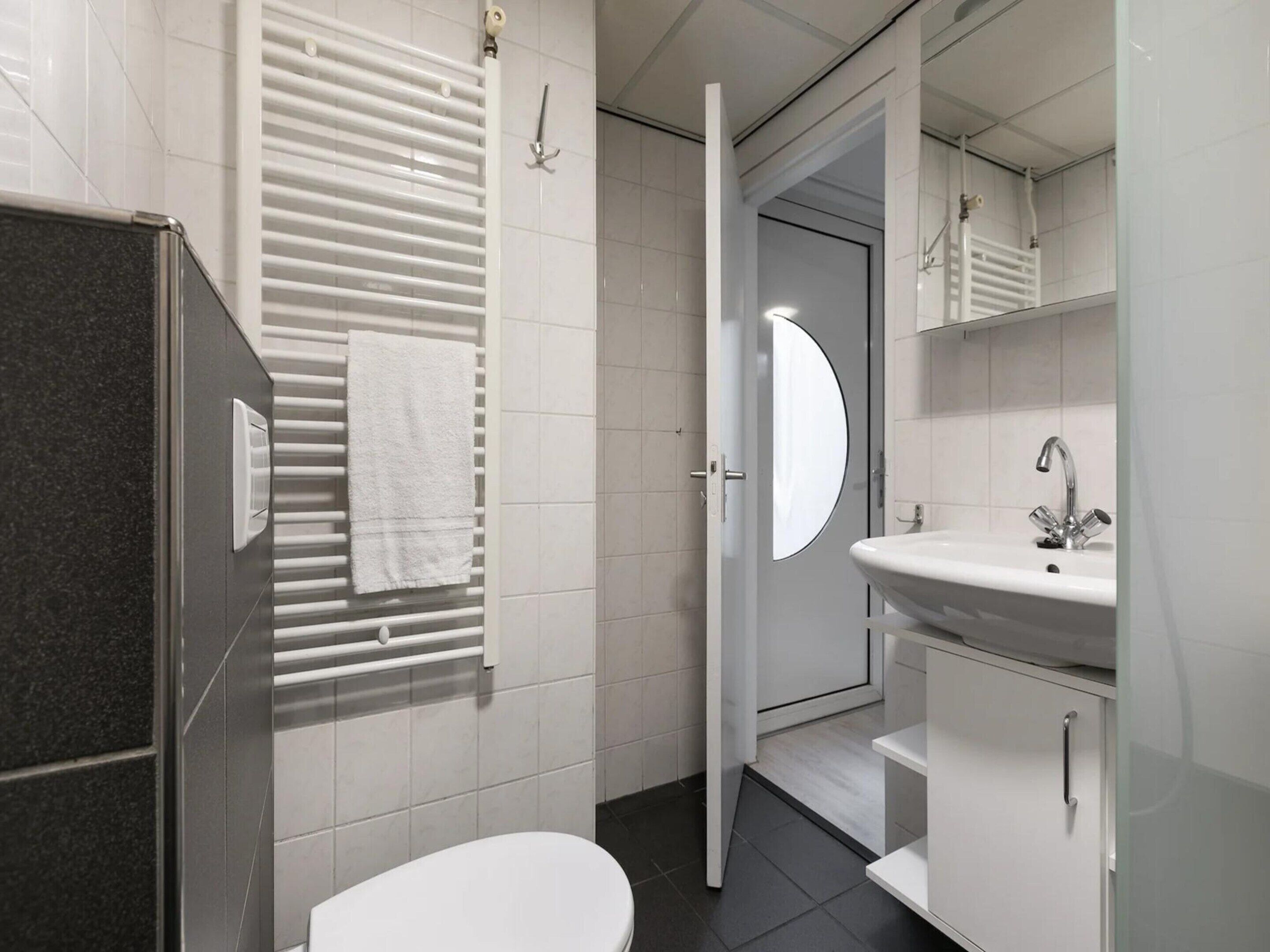 Bungalow | Bathroom