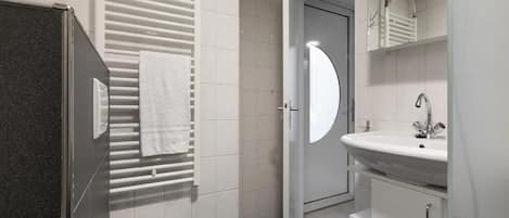 Bungalow | Bathroom