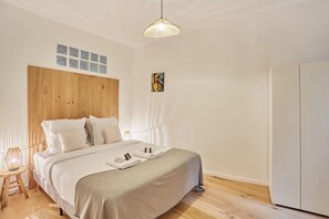 1 bedroom, desk, iron/ironing board, free WiFi - Apartement center of Paris (Paris)