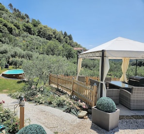 Outdoor dining - Il Casale di San Jacopo con Piscina Privata (Marliana)