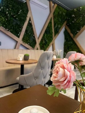 Dining - Tengri Hotel (Aktau)