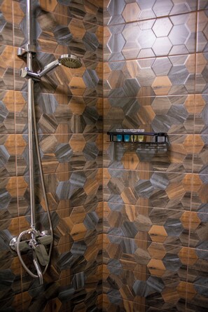 Double Room, City View | Bathroom - Tengri Hotel (Aktau)