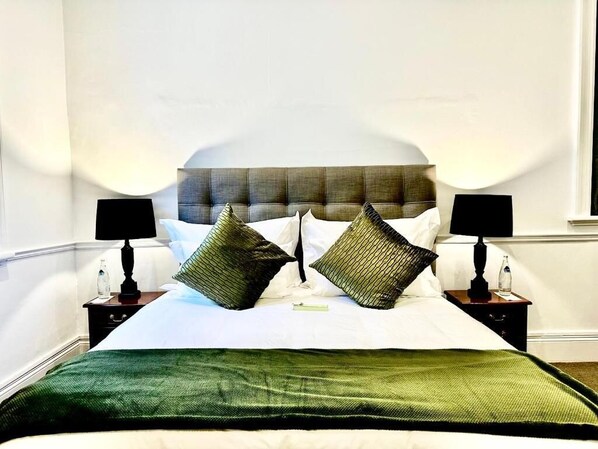 Room - Graskop Hotel (Cape Town)
