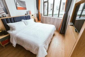 Executive Suite, City View - Shanghai Fish Inn People Square (Shanghai)