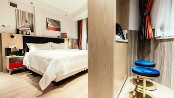 Executive Suite, City View