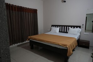 Room - Lions Den Gir Resort and Adventure Park (Dhari)