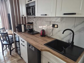 Private kitchen - Modern studio near Krakow Old Town + WiFi (Kraków)