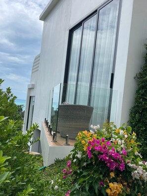Property grounds - Marvelous 2-bedroom villa with AC in Surat Thani (Surat Thani)