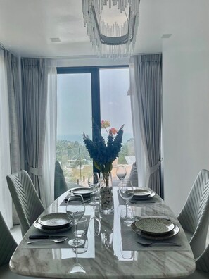Dining - Marvelous 2-bedroom villa with AC in Surat Thani (Surat Thani)