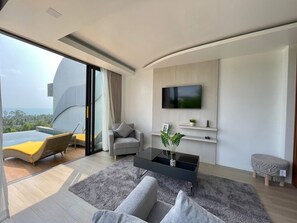 Smart TV, books - Marvelous 2-bedroom villa with AC in Surat Thani (Surat Thani)