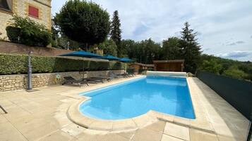 Piscine extérieure, piscine chauffée