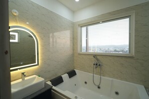 Basic Studio Suite | Bathroom - Gauraiya (Dehradun)