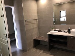 Bathroom - Unitas Guesthouse (Centurion)
