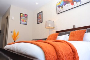1 chambre, fer et planche à repasser, Wi-Fi, draps fournis