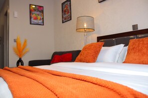 1 chambre, fer et planche à repasser, Wi-Fi, draps fournis