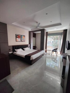 Deluxe Room - Hotel Bhasmaarti (Ujjain)