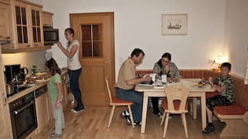 Family Suite | Private kitchen