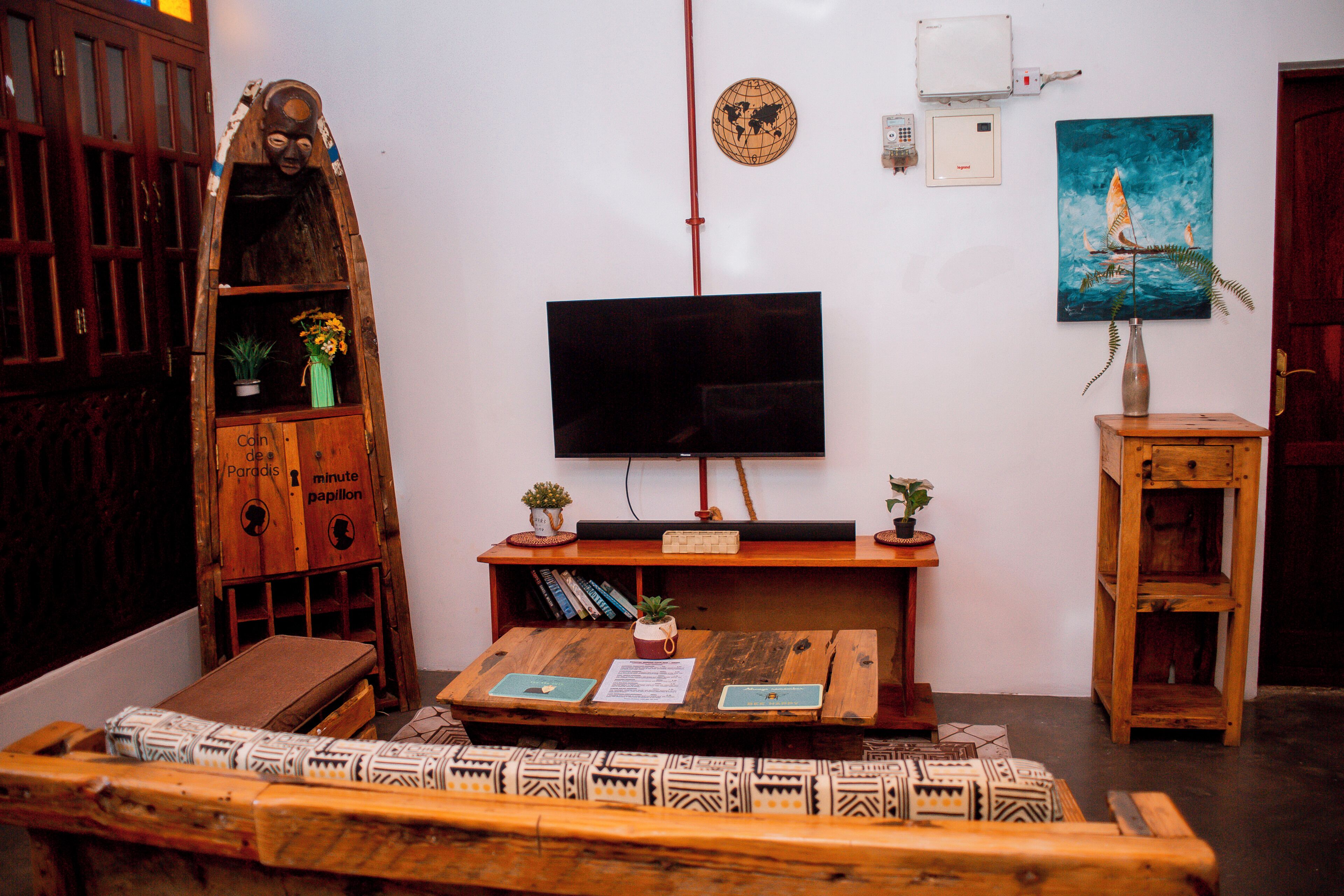 Apartment, 1 Bedroom, Accessible, City View | Living room