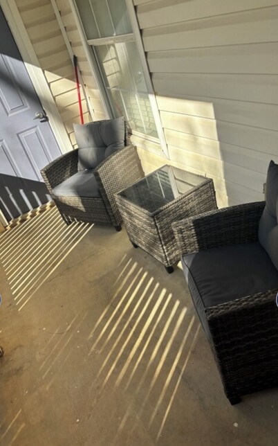 Charming 2-bedroom apartment with AC in superb Kennesaw