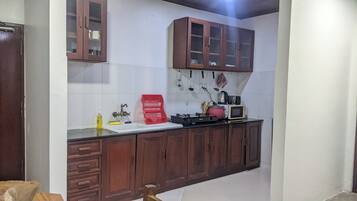Apartment, 1 Bedroom, Accessible, City View | Interior