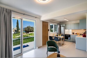 House, Smoking - Asmira Apartments (Lefkada)