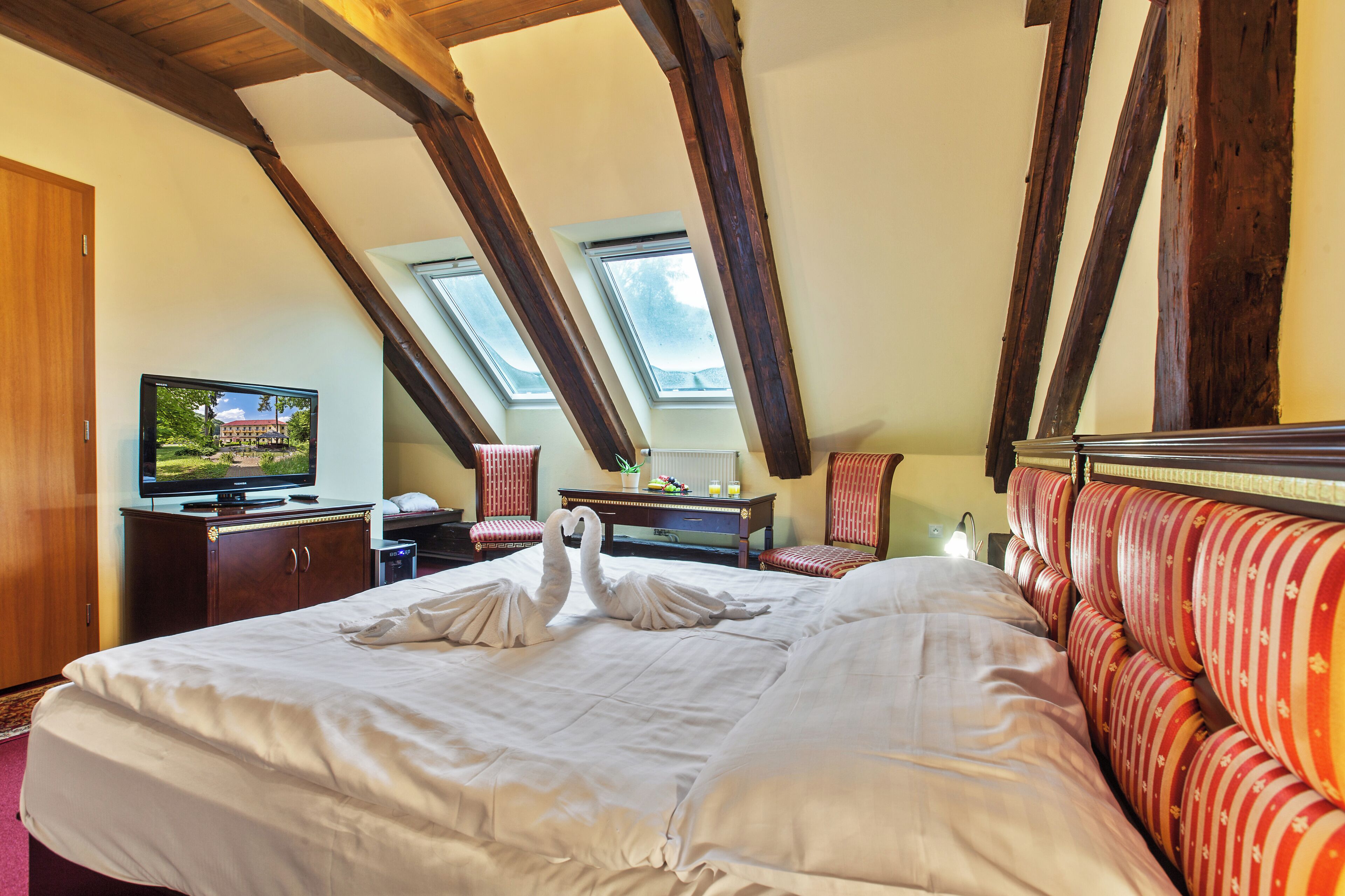 Classic Double Room, Garden View