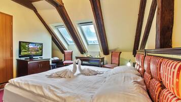 Classic Double Room, Garden View