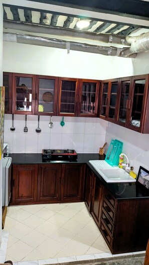 Apartment, 1 Bedroom, Accessible, City View | Interior - Kay's Place Train House Colonel Tours (Zanzibar Town)