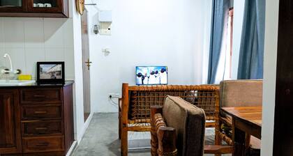 Kay's Place Train House Colonel Tours