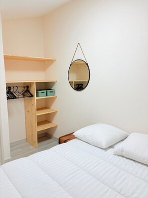 2 bedrooms, iron/ironing board - Air-conditioned and renovated house with terrace, just steps from the beach (Saint-Cyprien)