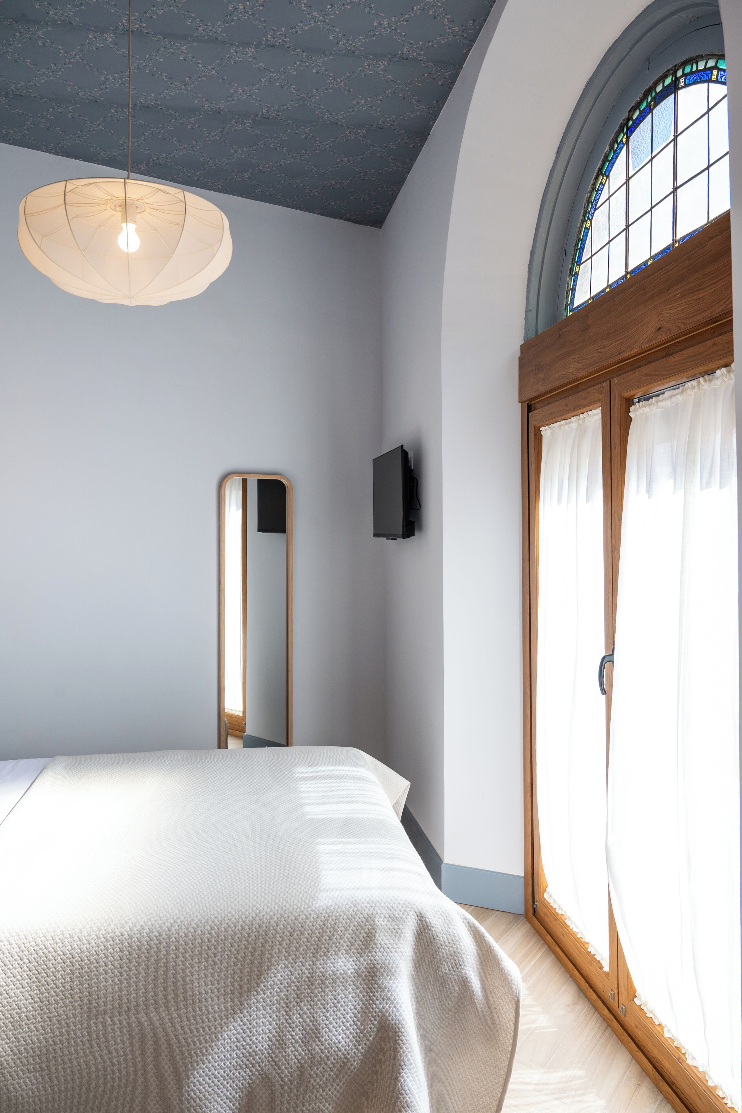 Classic Apartment | Laptop workspace, soundproofing, iron/ironing board, free WiFi