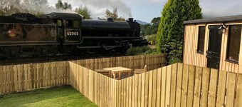 Per Ardua Shepherds Hut