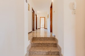 Interior - GuestHost - A welcoming and spacious 100-square-meter villa, perfect for seven people, featuring a private entrance and private outdoor parking for two vehicles.The property is located in Nuraxi Figus, a quiet hamlet of Gonnesa: from here, guests can vis (Nuraxi Figus)