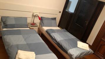 2 chambres, fer et planche à repasser, Wi-Fi, literie fournie