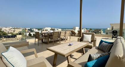 Luxury Seaside Apartment – Terrace & Panoramic View - 2 bedrooms