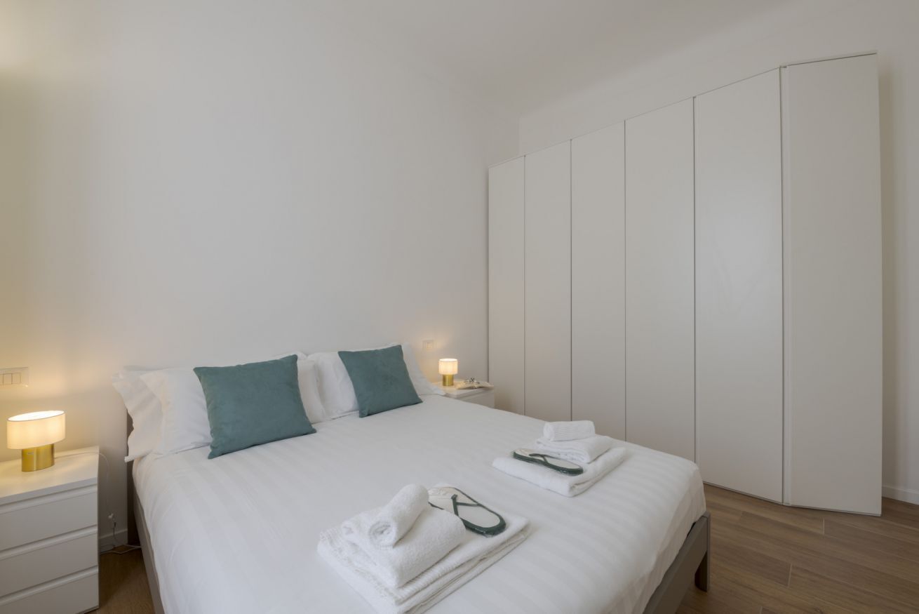 2 bedrooms, iron/ironing board