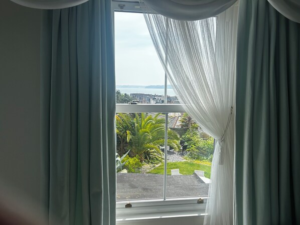 Luxury Double Room, Sea View | Interior